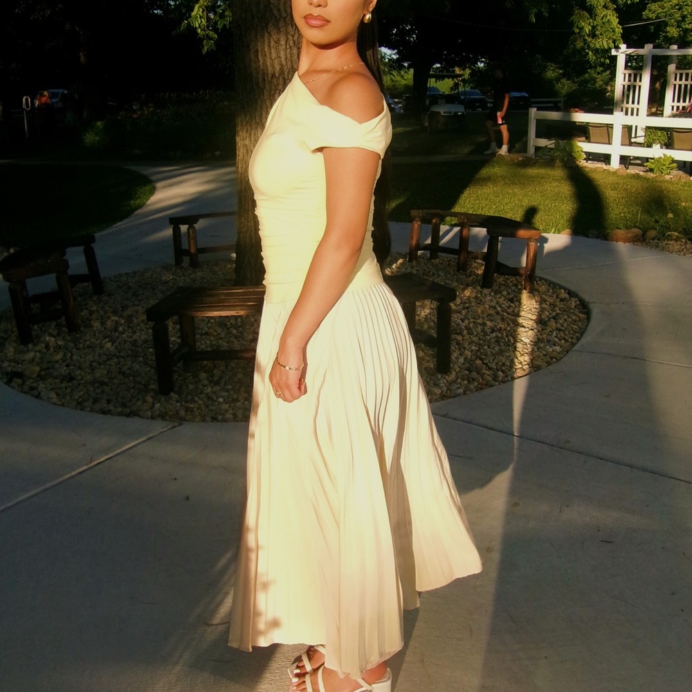 Elegant Off-Shoulder Butter Yellow Dress